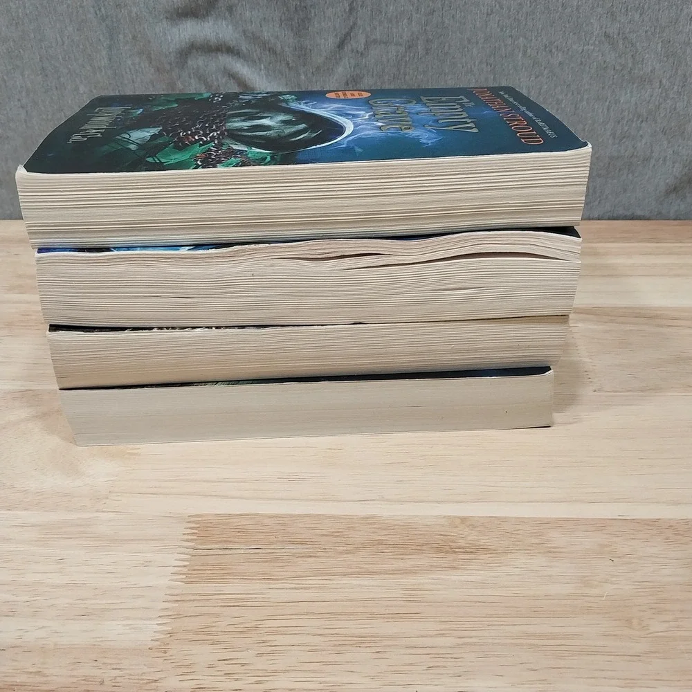 Jonathan Stroud YA Lockwood & Co. Paperback Book Set 4 Volumes Multicolor